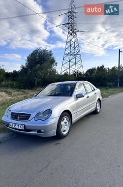 Седан Mercedes-Benz C-Class 2001 в 