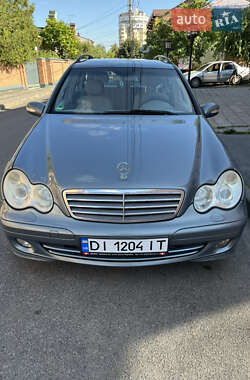 Універсал Mercedes-Benz C-Class 2004 в 