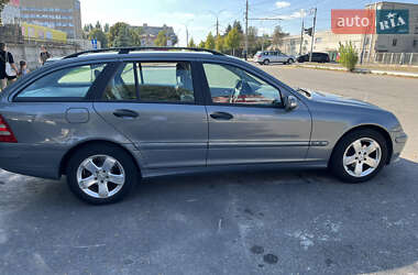 Універсал Mercedes-Benz C-Class 2004 в 