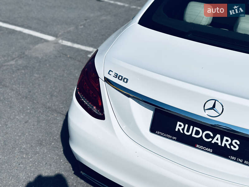 Седан Mercedes-Benz C-Class 2017 в Кременчуге