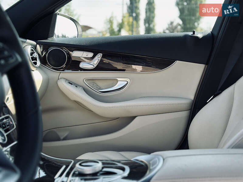 Седан Mercedes-Benz C-Class 2017 в Кременчуге