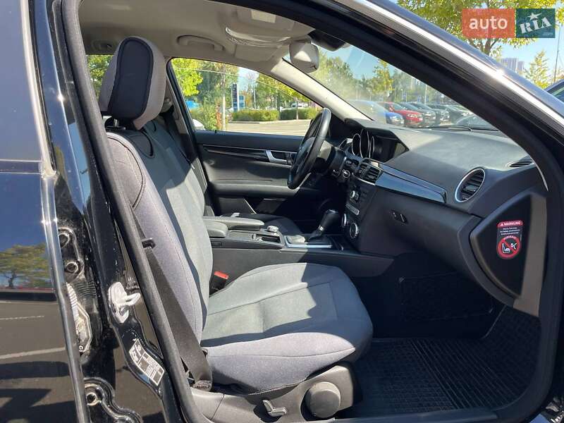 Универсал Mercedes-Benz C-Class 2013 в Киеве фото 11 Универсал Mercedes-Benz C-Class 2013 в Киеве
