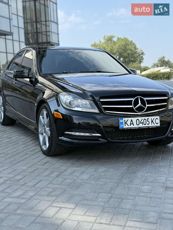 Седан Mercedes-Benz C-Class 2013 в Дніпрі фото 4 Седан Mercedes-Benz C-Class 2013 в Дніпрі