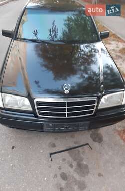 Седан Mercedes-Benz C-Class 1997 в 