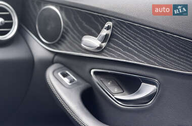 Седан Mercedes-Benz C-Class 2016 в 