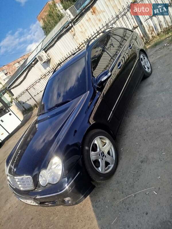 Универсал Mercedes-Benz C-Class 2006 в Нововолынске фото 4 Универсал Mercedes-Benz C-Class 2006 в Нововолынске