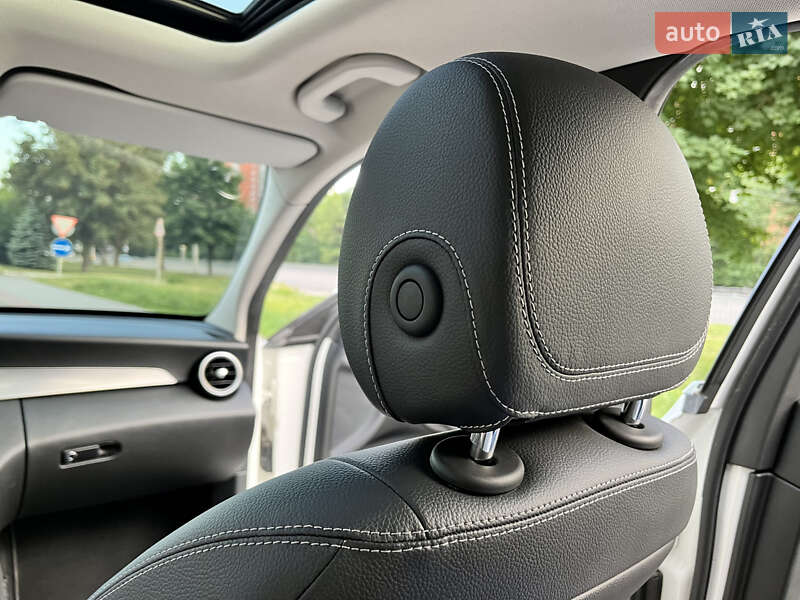 Седан Mercedes-Benz C-Class 2014 в Киеве