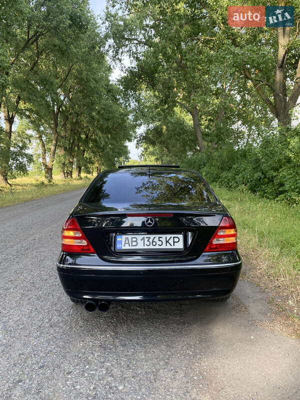 Седан Mercedes-Benz C-Class 2003 в Вінниці