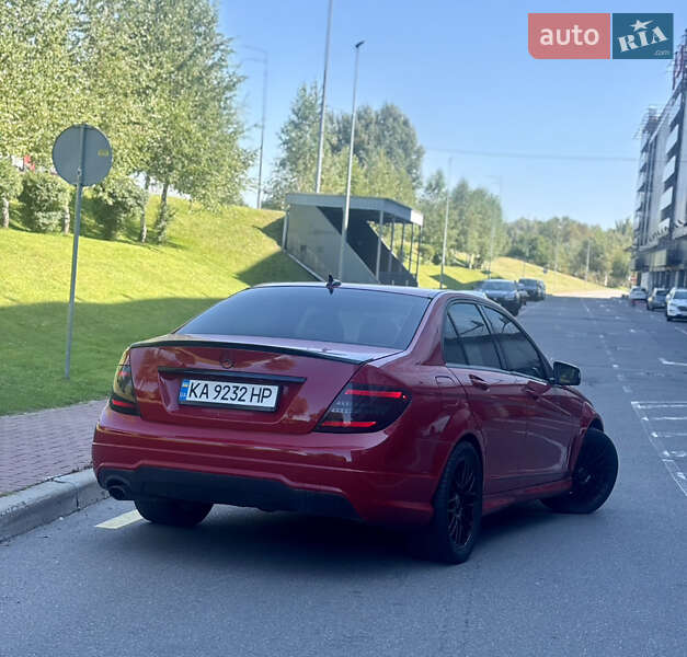 Седан Mercedes-Benz C-Class 2014 в Киеве