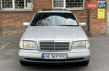 Седан Mercedes-Benz C-Class 1997 в Днепре