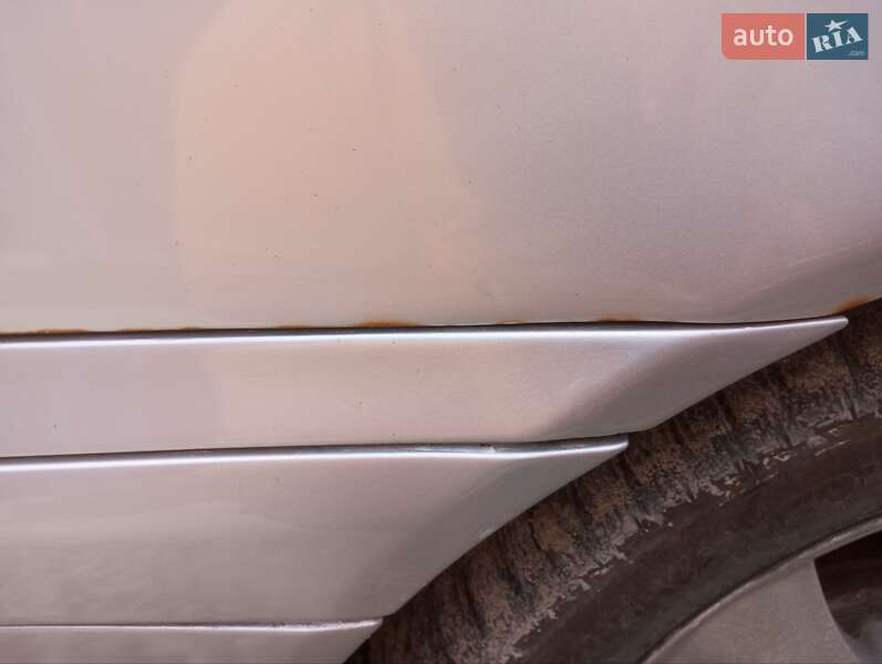 Седан Mercedes-Benz C-Class 2002 в Літині