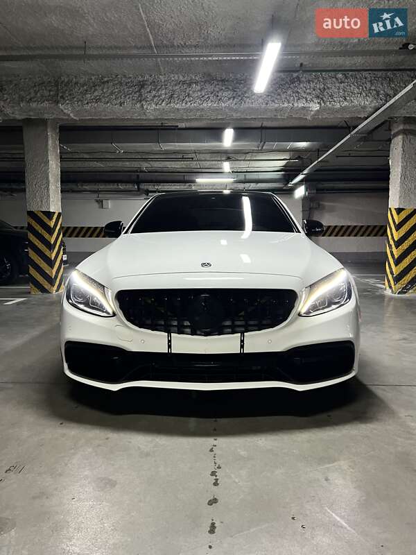 Седан Mercedes-Benz C-Class 2015 в Киеве