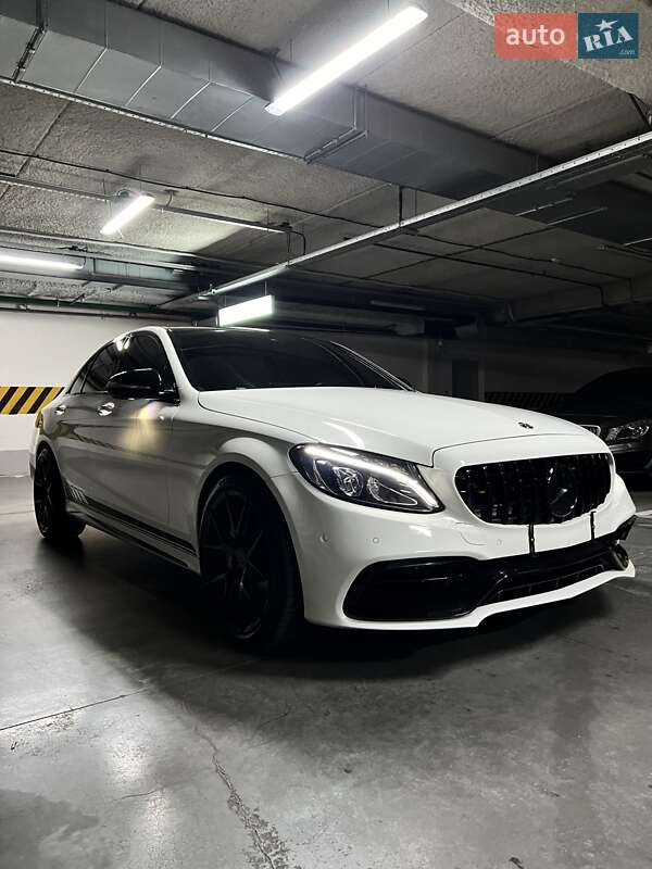 Седан Mercedes-Benz C-Class 2015 в Киеве