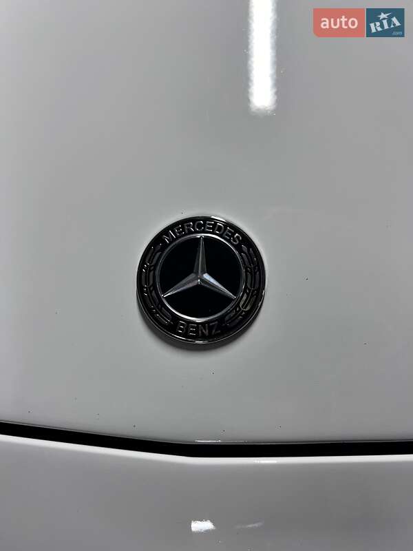 Седан Mercedes-Benz C-Class 2015 в Києві