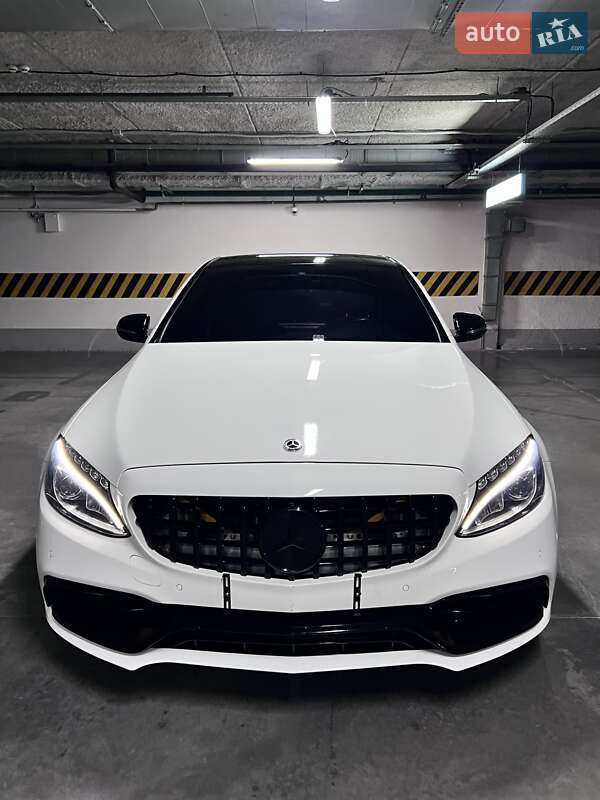Седан Mercedes-Benz C-Class 2015 в Киеве
