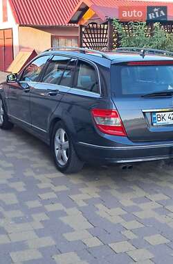 Универсал Mercedes-Benz C-Class 2011 в 