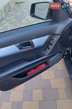 Универсал Mercedes-Benz C-Class 2011 в 