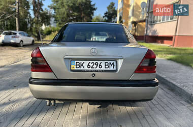 Седан Mercedes-Benz C-Class 1995 в 