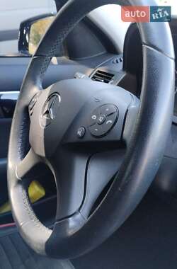 Седан Mercedes-Benz C-Class 2010 в 