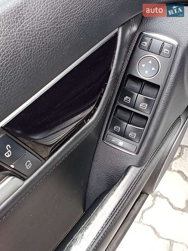 Универсал Mercedes-Benz C-Class 2010 в Львове