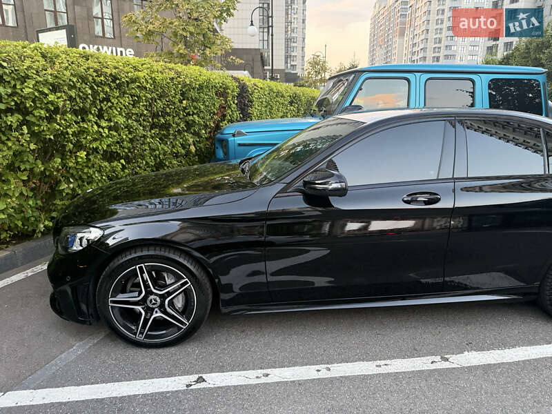 Седан Mercedes-Benz C-Class 2018 в Киеве