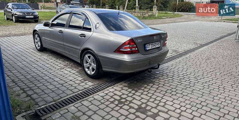 Седан Mercedes-Benz C-Class 2004 в Ивано-Франковске