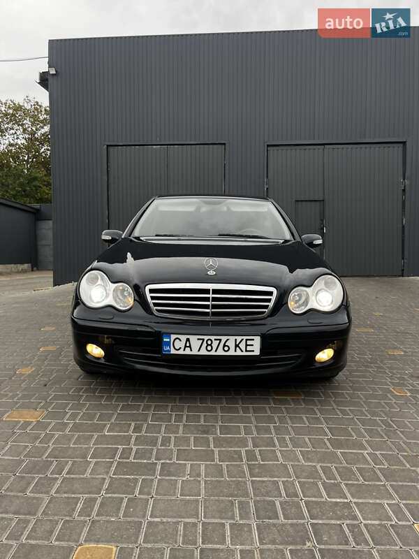 Седан Mercedes-Benz C-Class 2006 в Первомайске