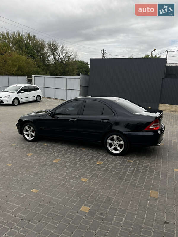 Седан Mercedes-Benz C-Class 2006 в Первомайске