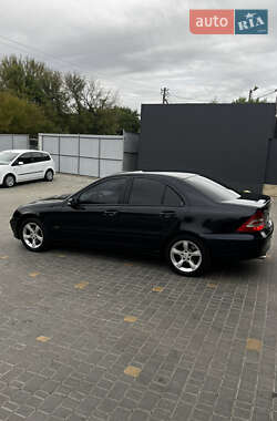 Седан Mercedes-Benz C-Class 2006 в 
