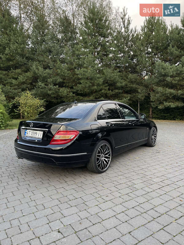 Седан Mercedes-Benz C-Class 2007 в Івано-Франківську