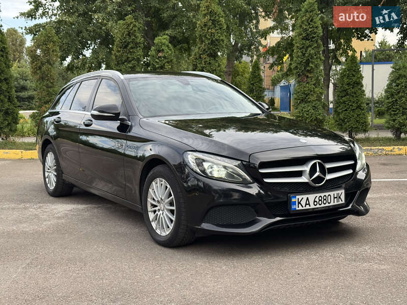 Универсал Mercedes-Benz C-Class 2015 в 