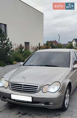 Седан Mercedes-Benz C-Class 2003 в 
