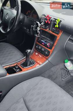 Седан Mercedes-Benz C-Class 2003 в 