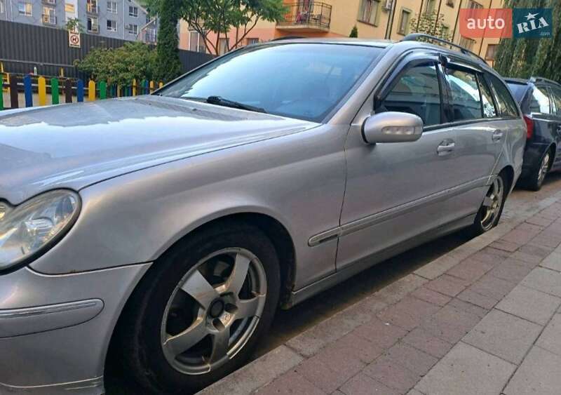 Універсал Mercedes-Benz C-Class 2003 в Івано-Франківську