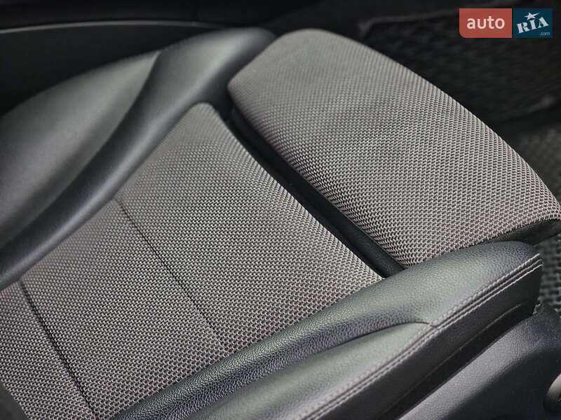 Універсал Mercedes-Benz C-Class 2019 в Львові