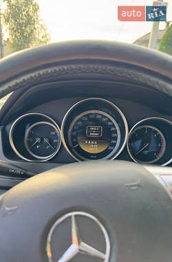 Універсал Mercedes-Benz C-Class 2011 в 