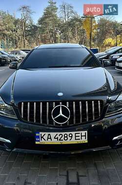 Купе Mercedes-Benz C-Class 2011 в 