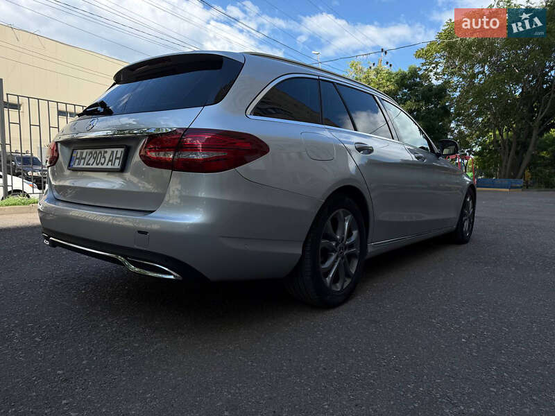 Універсал Mercedes-Benz C-Class 2017 в Одесі
