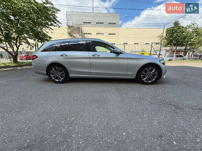 Універсал Mercedes-Benz C-Class 2017 в Одесі