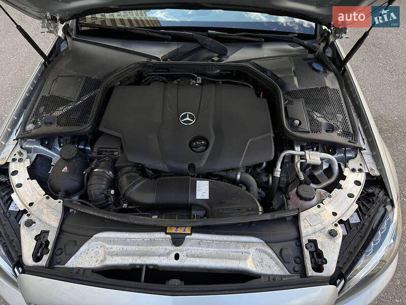 Універсал Mercedes-Benz C-Class 2017 в Одесі