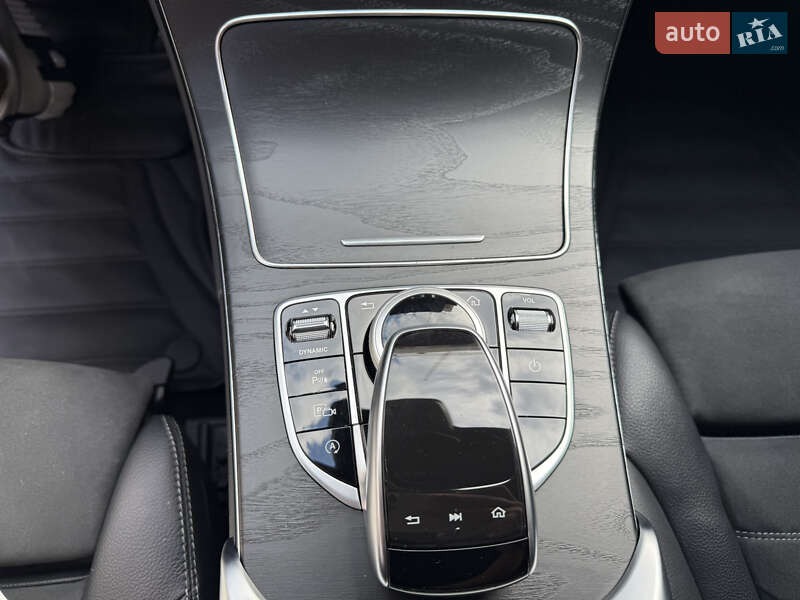 Седан Mercedes-Benz C-Class 2019 в Киеве фото 51 Седан Mercedes-Benz C-Class 2019 в Киеве