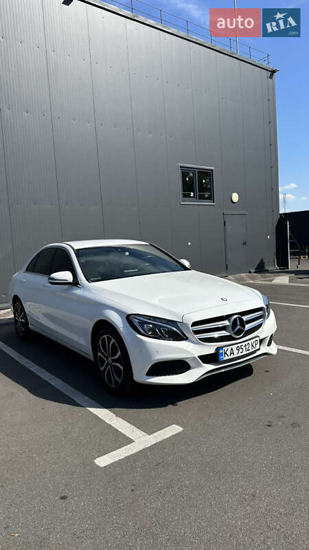 Седан Mercedes-Benz C-Class 2016 в Києві