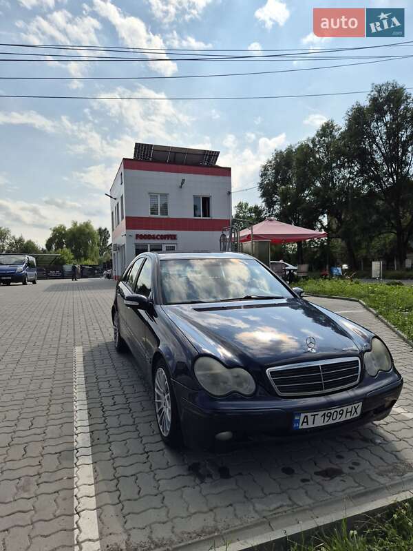 Седан Mercedes-Benz C-Class 2001 в Калуше