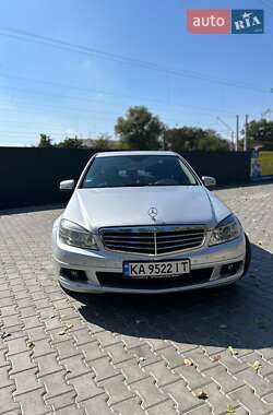 Седан Mercedes-Benz C-Class 2010 в Киеве