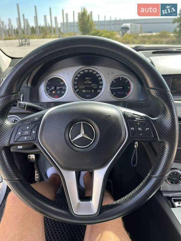 Седан Mercedes-Benz C-Class 2008 в Коростене