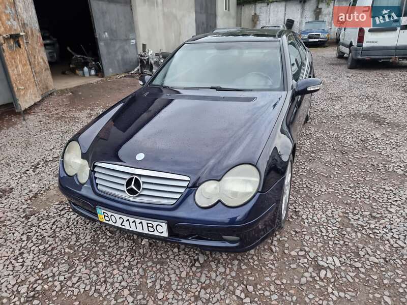 Купе Mercedes-Benz C-Class 2001 в Кременце