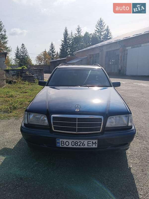 Универсал Mercedes-Benz C-Class 2000 в Бучаче
