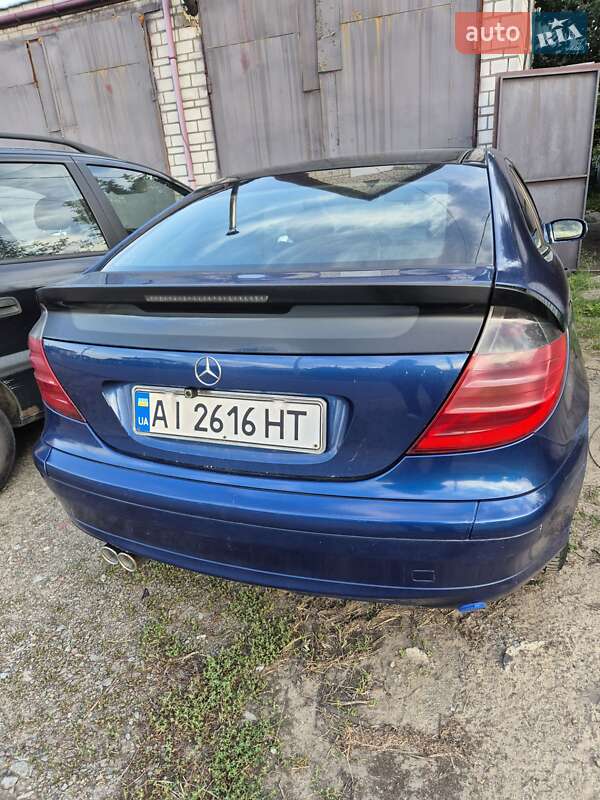 Купе Mercedes-Benz C-Class 2001 в 