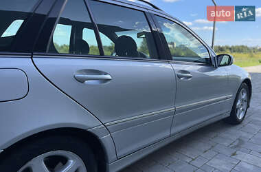 Универсал Mercedes-Benz C-Class 2005 в 