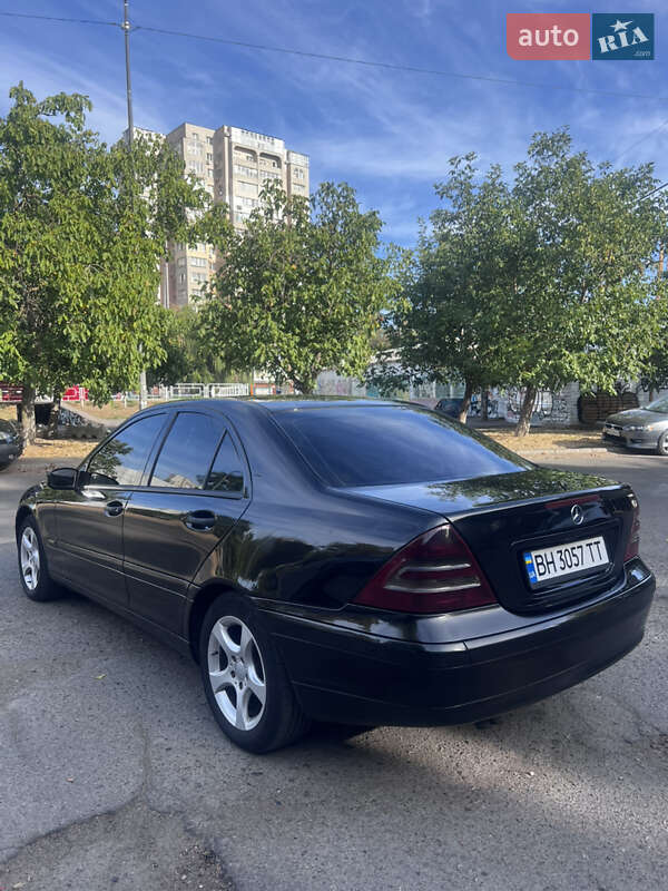 Седан Mercedes-Benz C-Class 2001 в Одессе